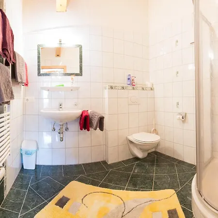 Haus Daheim * Нойштіфт-ім-Штубайталь
