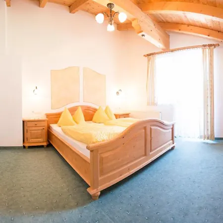 Haus Daheim Нойштіфт-ім-Штубайталь